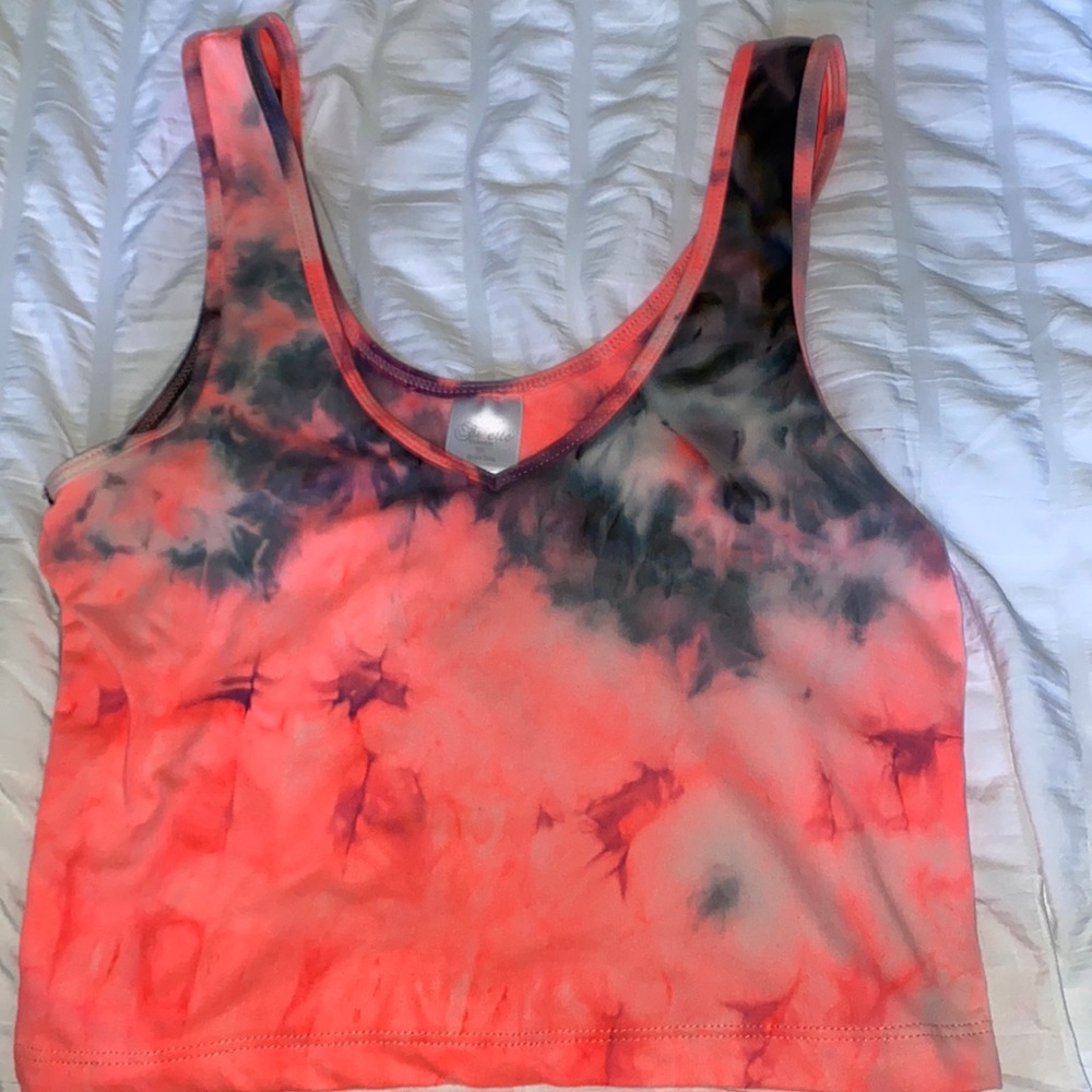 pink crop top!